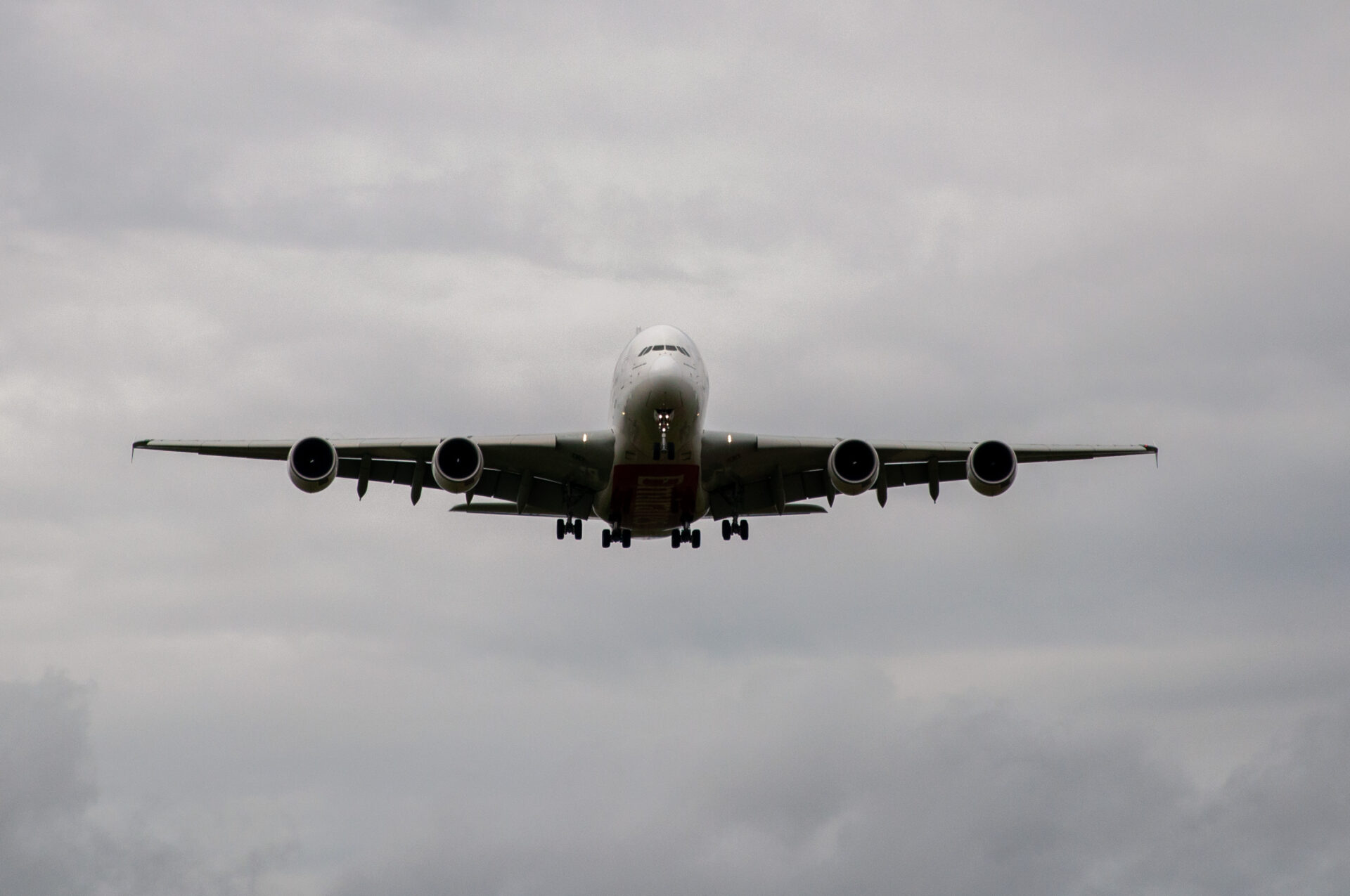 Emirates-Airbus-A380-A6-EOM-03:25