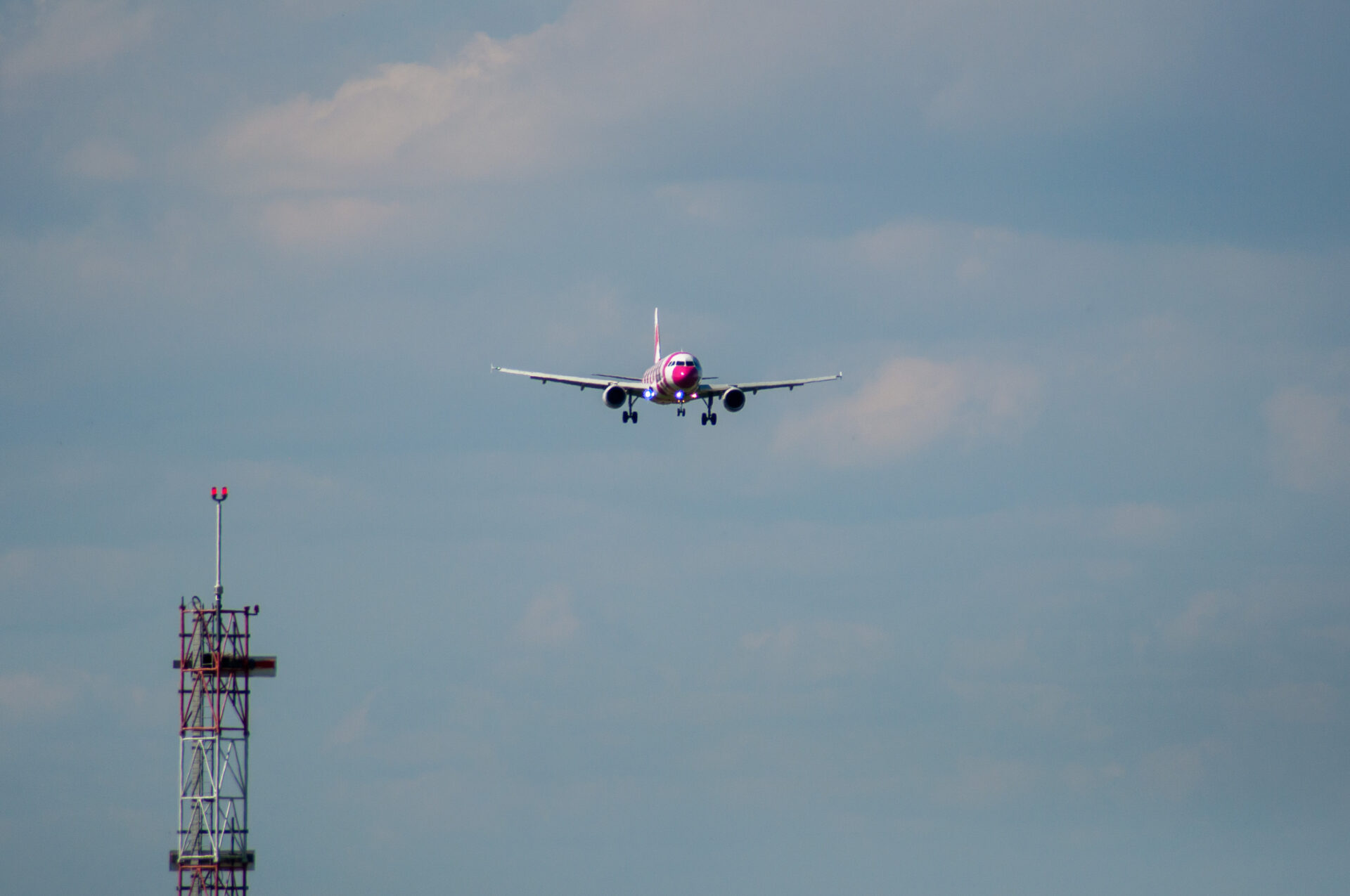 Condor Airbus A320 D-AICS 05/25