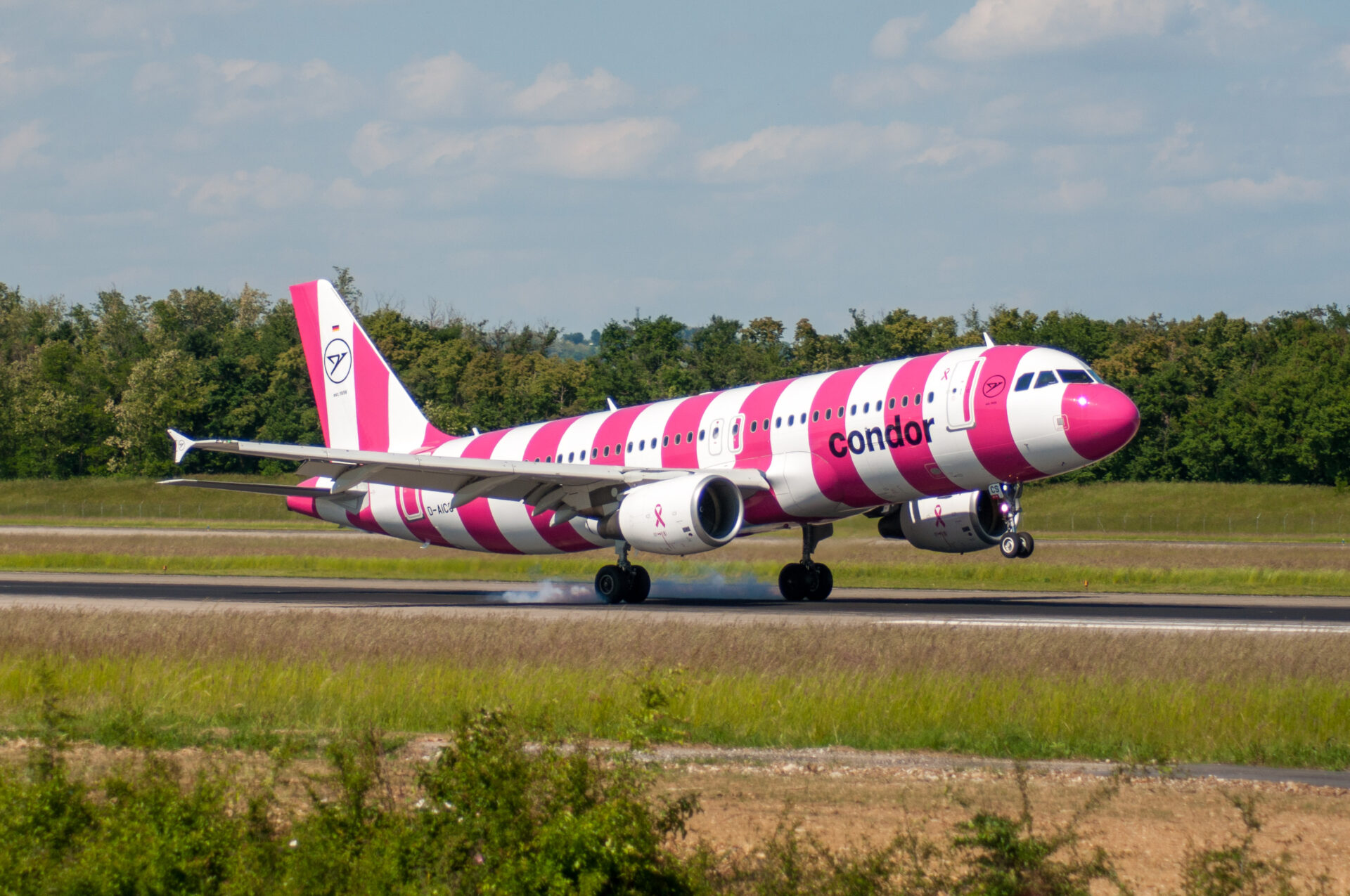 Condor Airbus A320 D-AICS 05/25