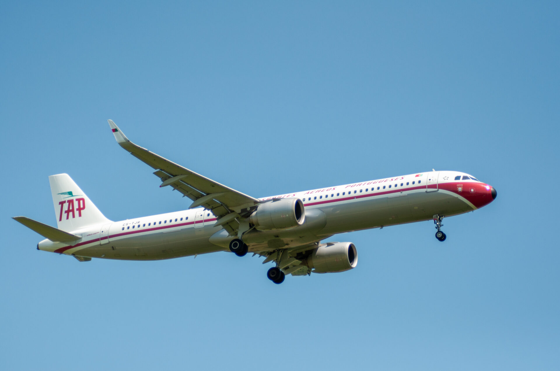 TAP Airbus A321 CS-TJR 06/25 von Aviation-Pix